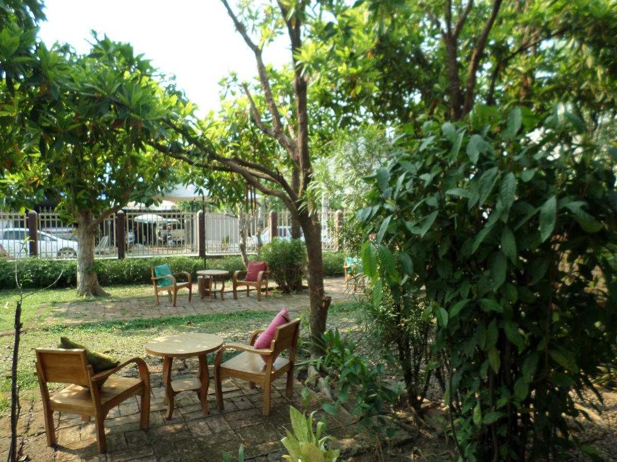 Baanwealaa Guesthouse (Adults Only) Chiang Mai Ngoại thất bức ảnh